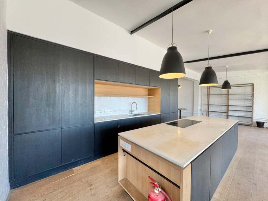 1 Bedroom Property for Sale in Woodstock Western Cape